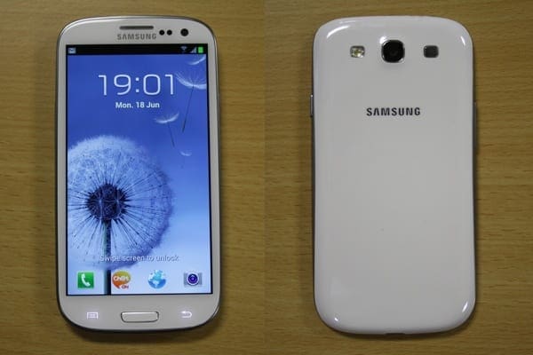 Samsung Galaxy S3 front and back