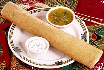 Masala-Dosa-with-Sambar-and-Chutney