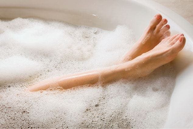 Long legs in a bath