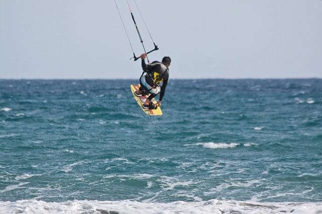 Kitesurfer, Kite Surfing, Kiters, Kitesurfing.