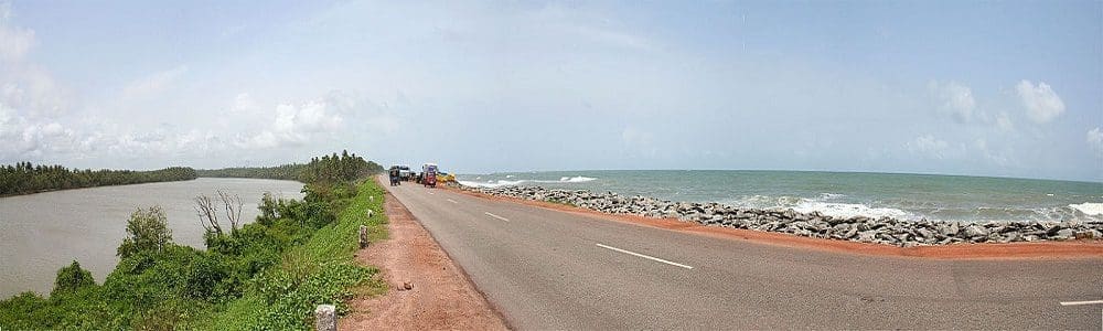 MARAVANTHE BEACH – KARNATAKA