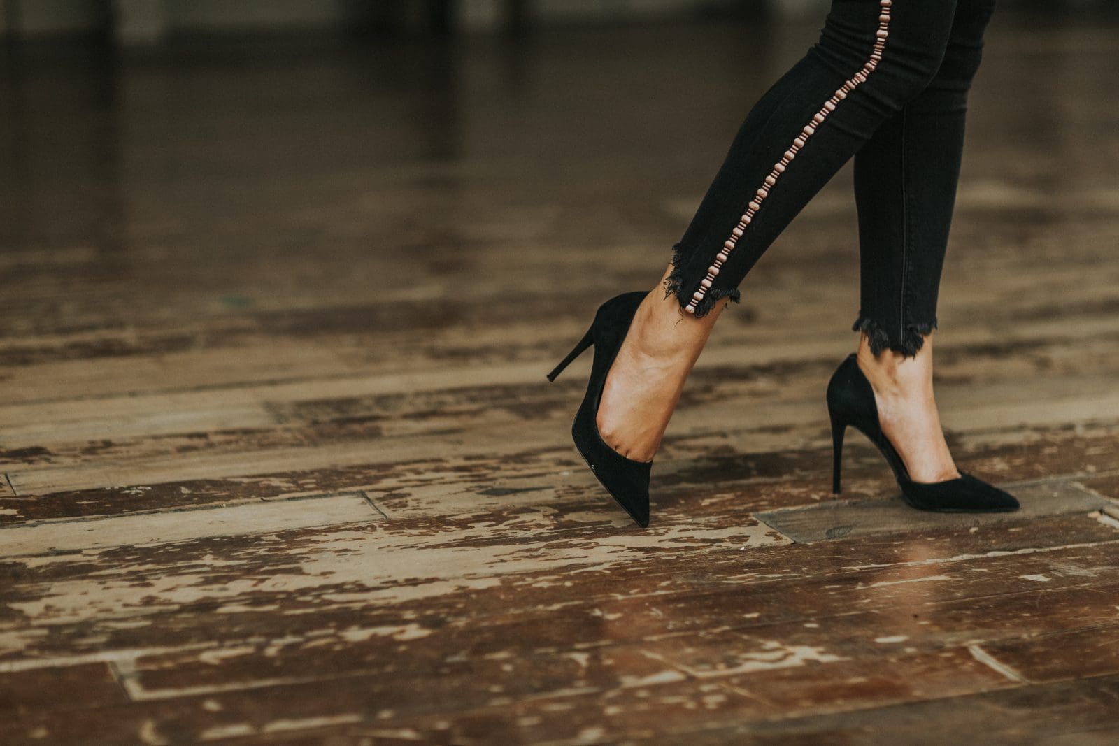 Photo by Luis Quintero High Heels Stylish
