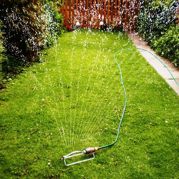 Oscillating Sprinkler