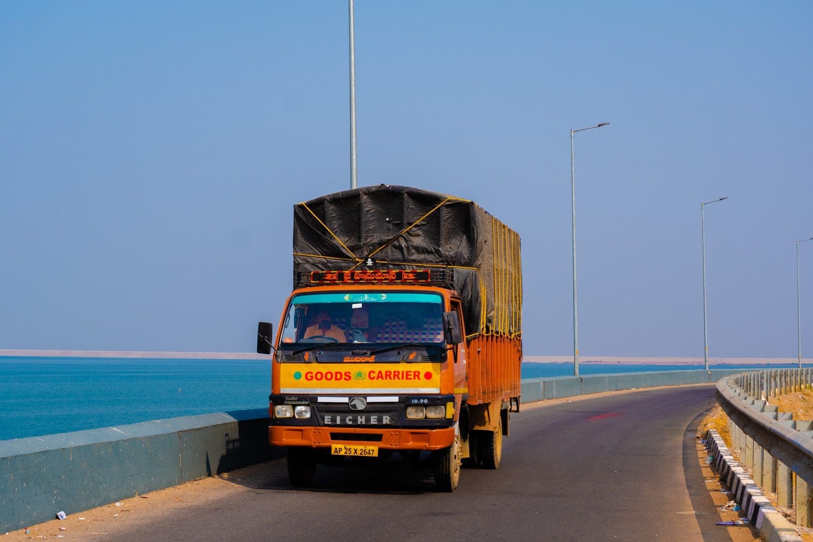 moving company trucks