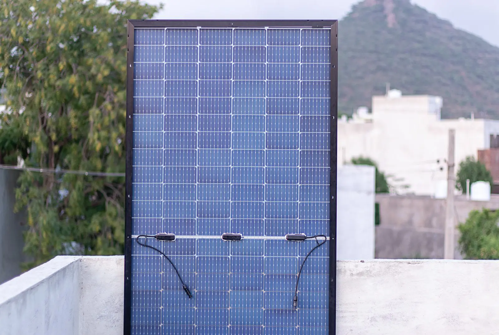 black and white solar power panel