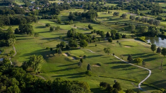 green grass field during daytime warwickshire